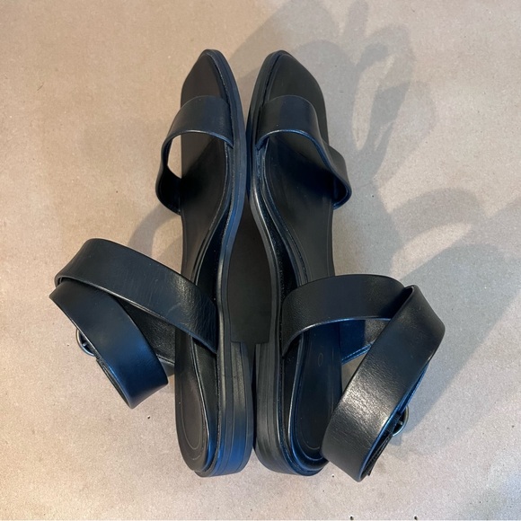 Vionic Anaya Ankle Cross Strap Sandal Black Leather Flat Women’s Size US 6.5 - Picture 4 of 8